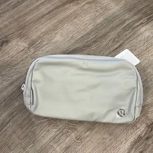 Lululemon everywhere belt bag
